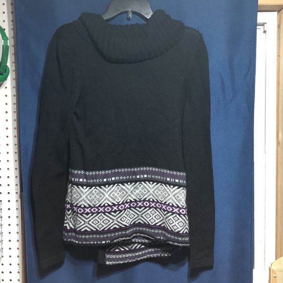 Asymmetric Cardigan - Picture 2 of 6